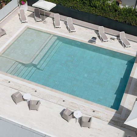 Hotel Carducci Tortoreto Екстер'єр фото